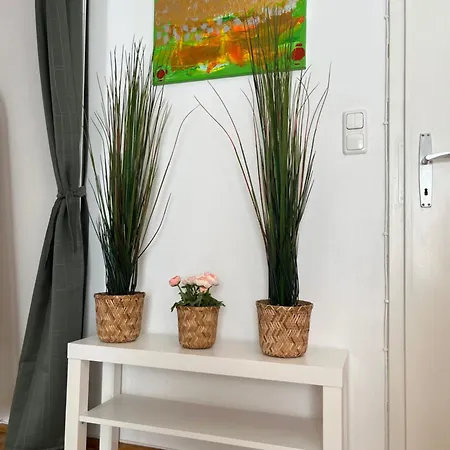 아파트 Antik Chic Mit Gartenblick 잘츠부르크