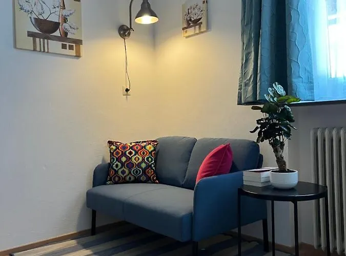 Apartament Antik Chic Mit Gartenblick