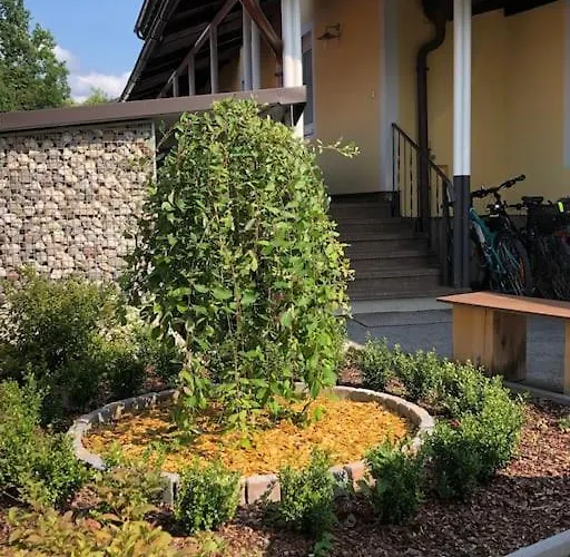 Antik Chic Mit Gartenblick Lägenhet Salzburg